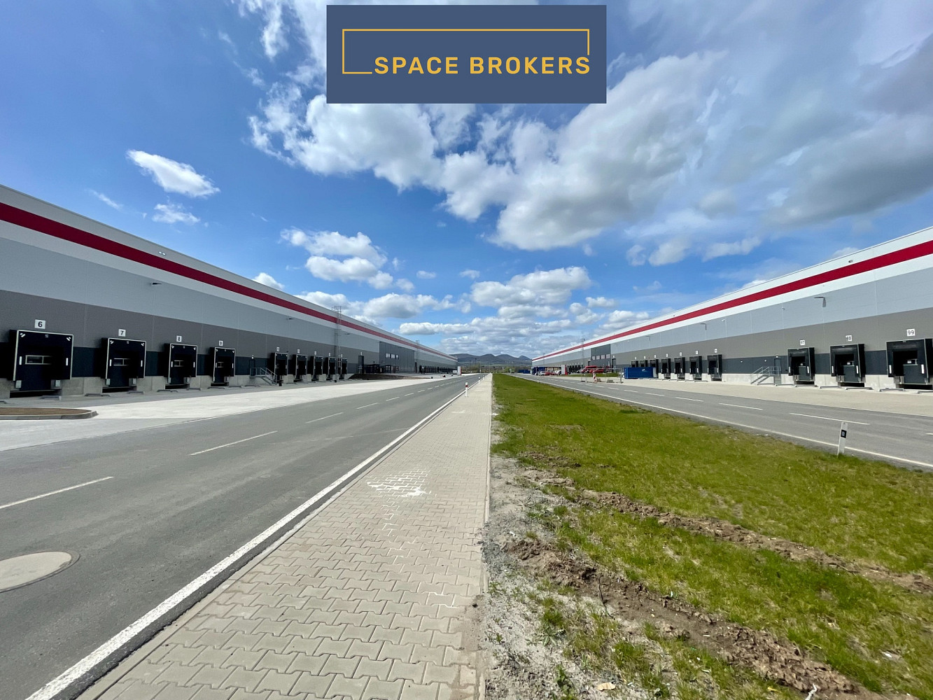 Pronájem skladovacích prostor 6 418 m² – fotografie 2