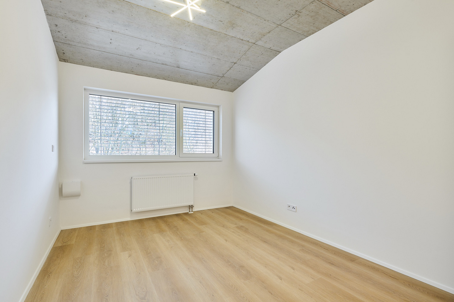 Pronájem bytu 2+kk 55 m² – fotografie 3