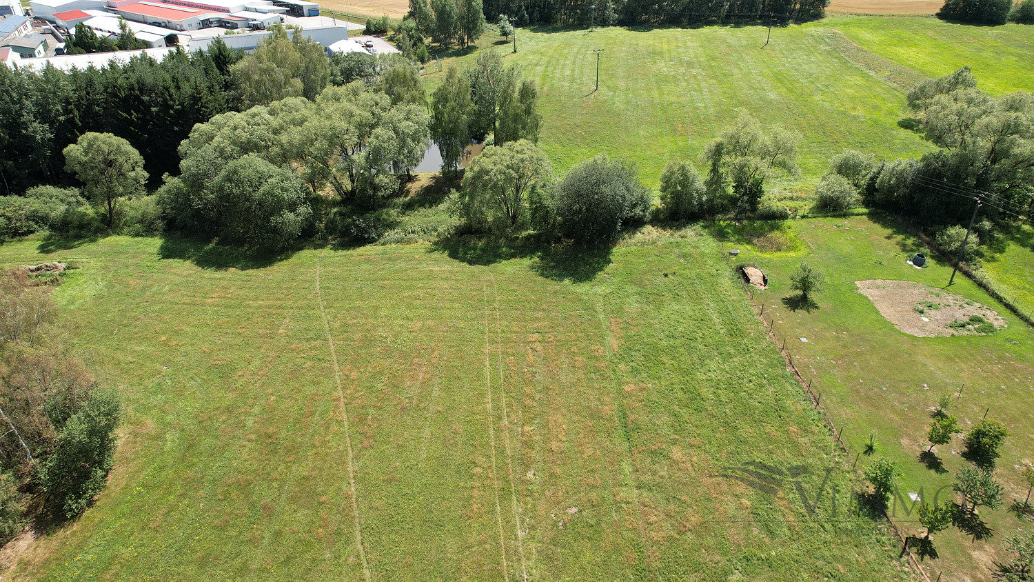 Prodej stavebního pozemku 2 410 m² – fotografie 3