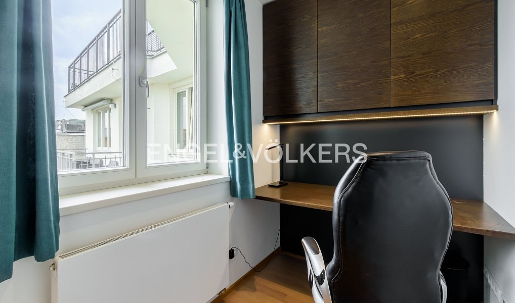 Pronájem bytu 4+kk 140 m², Praha – náhled fotky 8