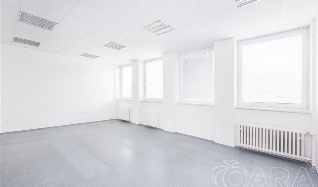 Pronájem kanceláře 549 m², Písek – náhled fotky 18