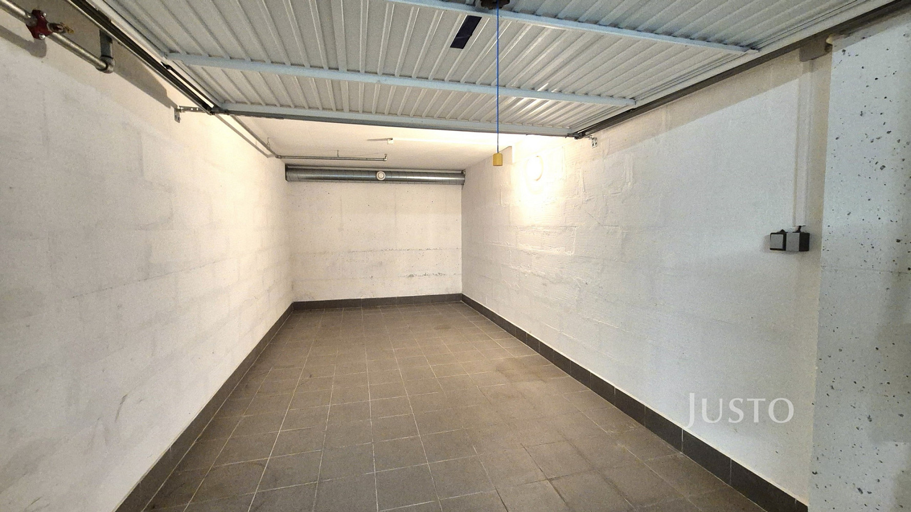 Pronájem garáže 17 m2 – fotografie 3