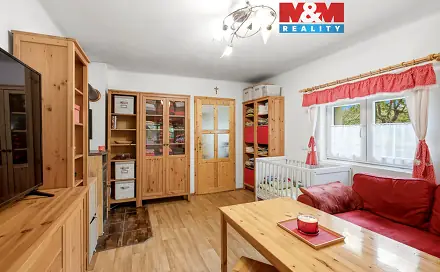 Prodej chaty/chalupy 32 m² s pozemkem 760 m², Nesvačily, okres Beroun