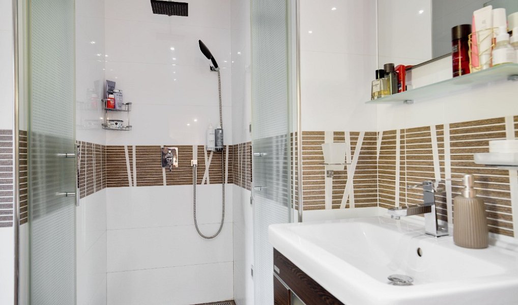 Prodej domu 262 m², Řehlovice – náhled fotky 16
