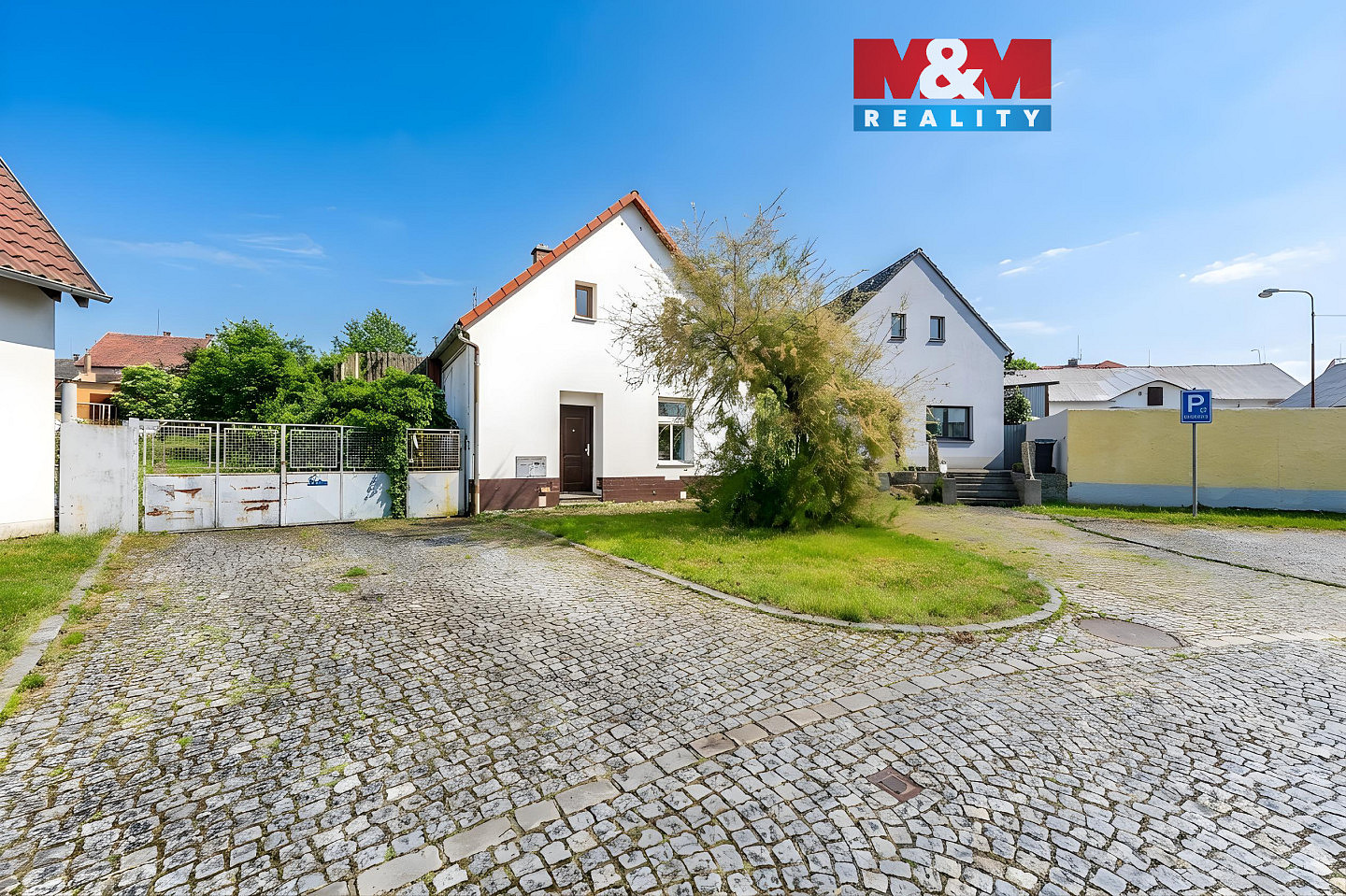 Prodej domu 230 m² s pozemkem 325 m²