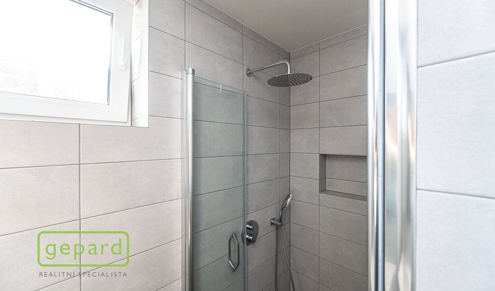 Prodej bytu 6+kk 159 m², Praha – náhled fotky 21