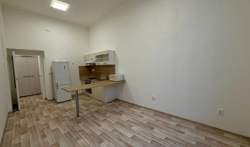 Pronájem bytu 1+kk 30 m², Cheb – náhled fotky 6