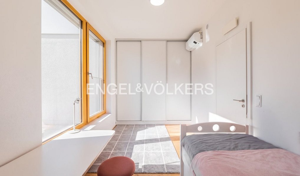 Pronájem domu 219 m² s pozemkem 341 m², Praha – náhled fotky 7