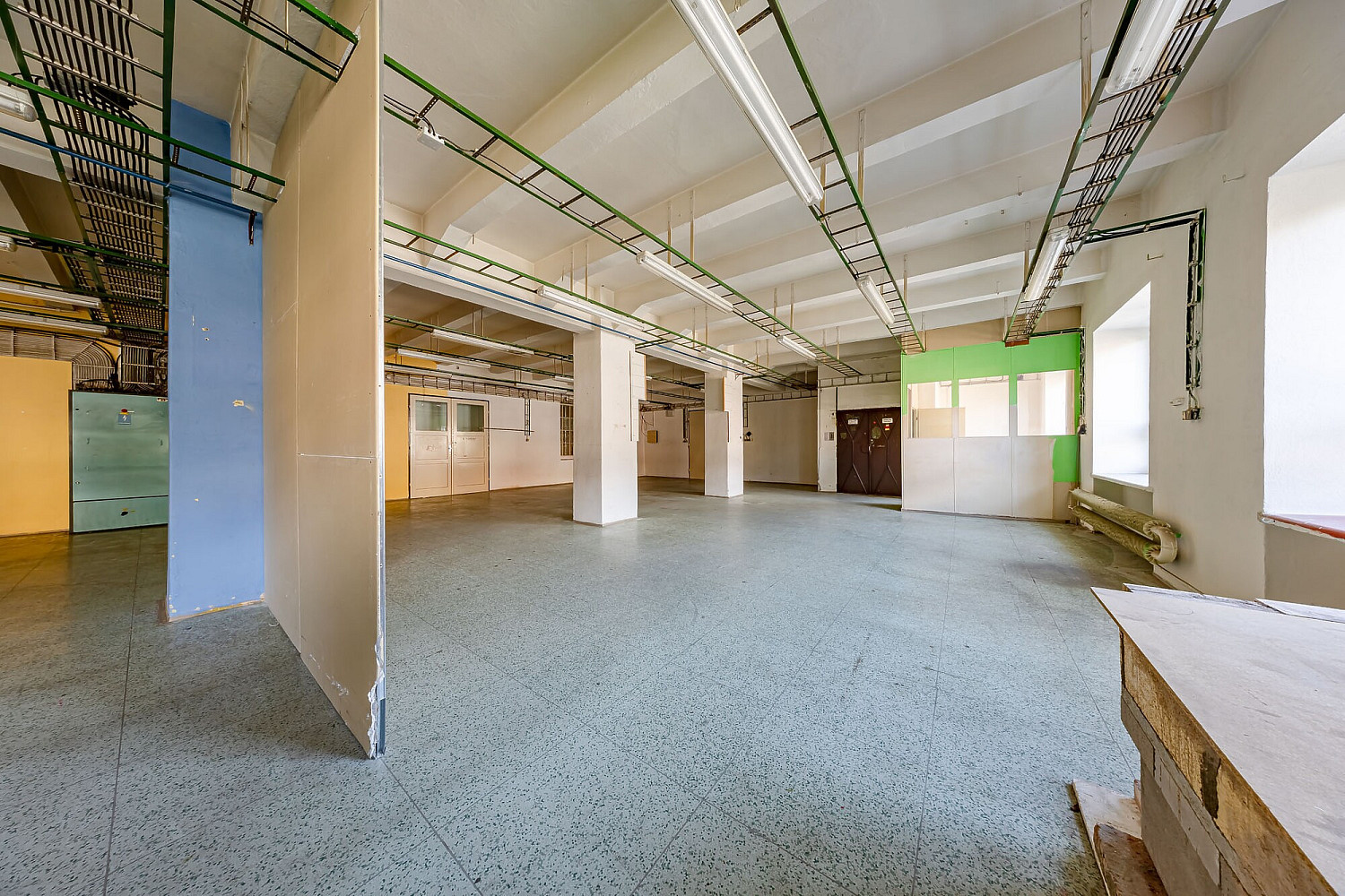 Pronájem výrobních prostor 320 m² – fotografie 3