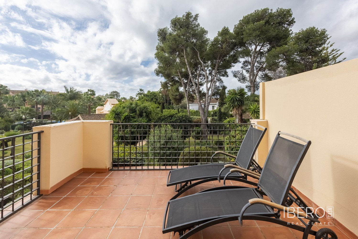Piso 3+kk – Marbella, Nueva Andalucía - Vista 3