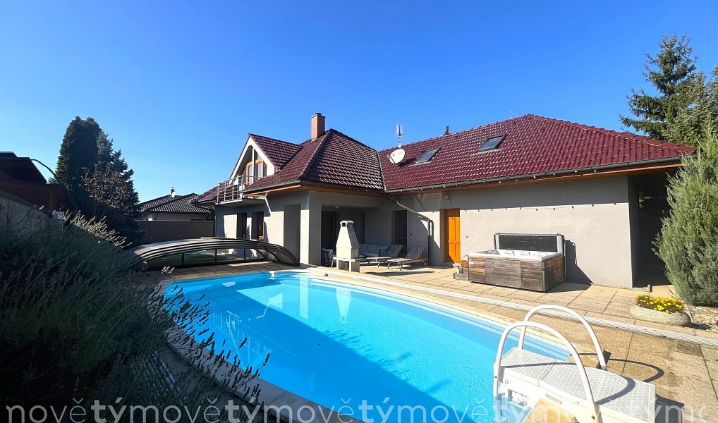 Prodej domu 290 m² s pozemkem 950 m², Přelouč – náhled fotky 2