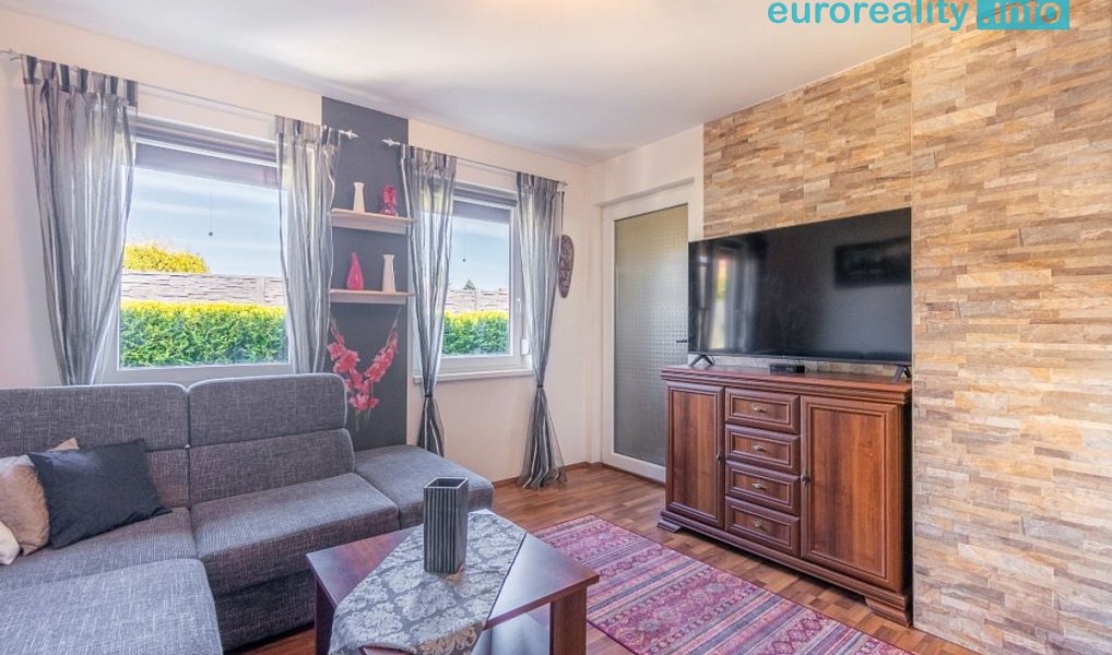 Prodej domu 60 m² s pozemkem 1 497 m², Dubnice – náhled fotky 4