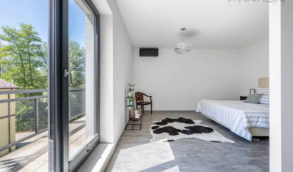 Prodej bytu 3+kk 100 m², Praha – náhled fotky 12