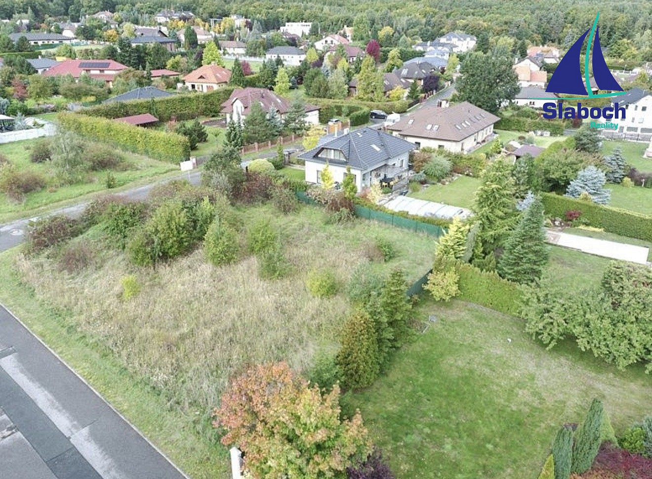 Prodej stavebního pozemku 1 252 m² — photo 2