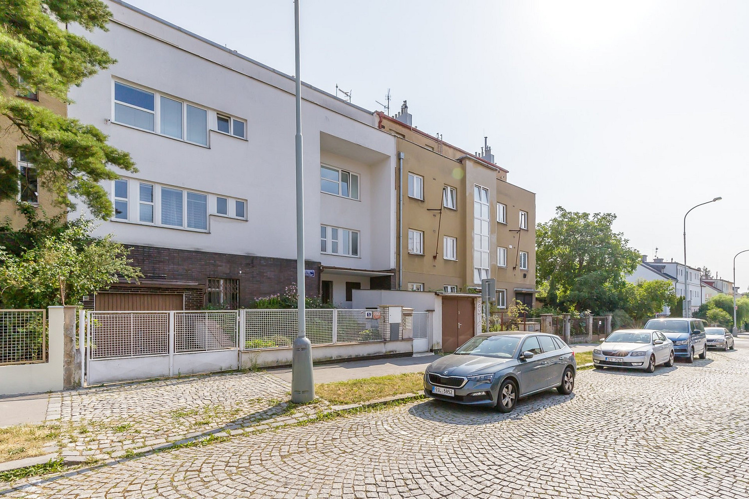 Prodej bytu 4+1 se zahradou a garáží