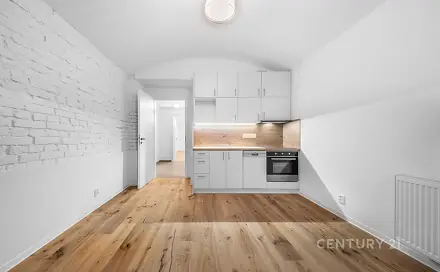 Pronájem kanceláře 50 m², Sezimova, Praha 4 - Nusle