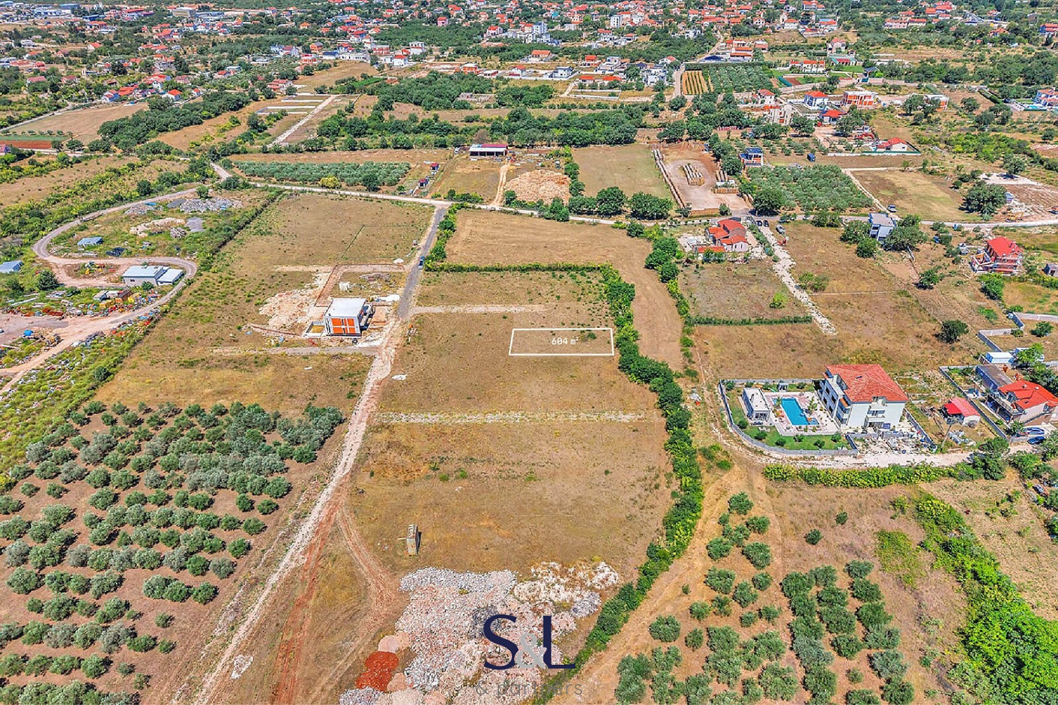 Prodej stavebního pozemku 604 m²