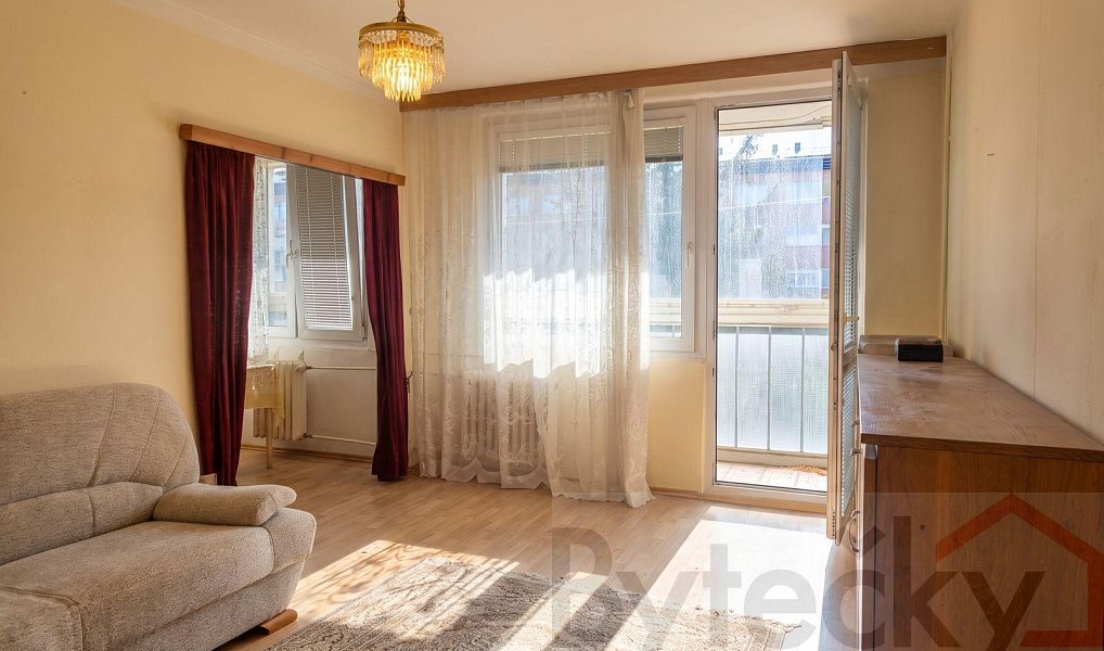 Prodej bytu 4+1 66 m², Praha – náhled fotky 2