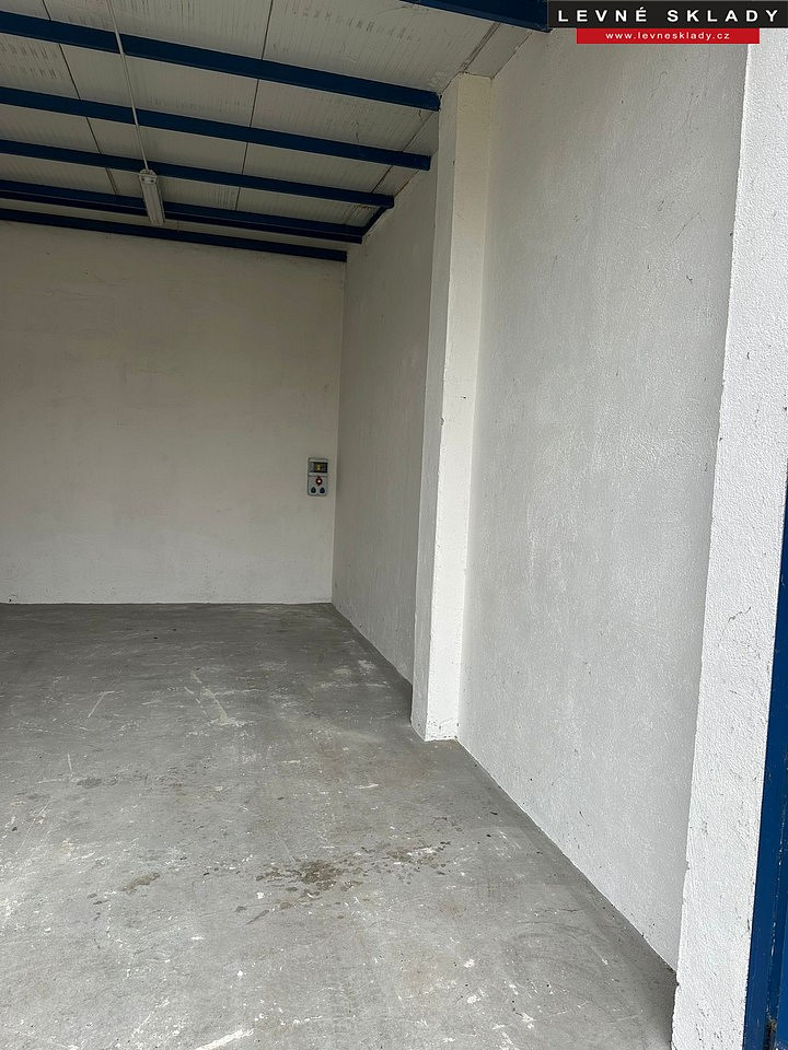 Pronájem garáže 28 m2 v kladrubech nad labem — photo 4