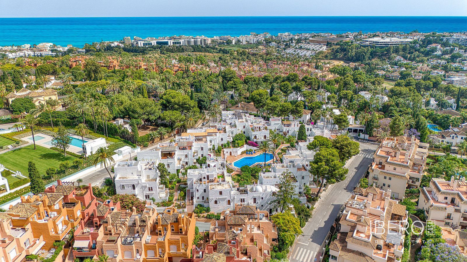 Casa 4+kk – Marbella, Nueva Andalucía - Vista 2