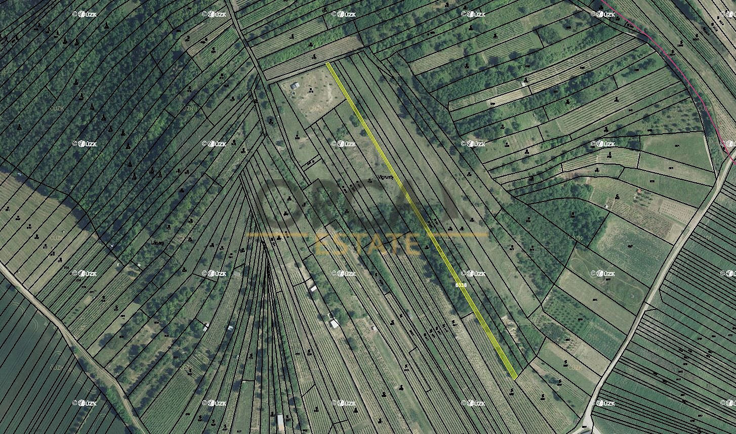 Prodej pozemku 1 306 m²