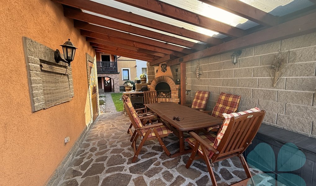 Prodej domu 220 m² s pozemkem 449 m², Radnice – náhled fotky 31