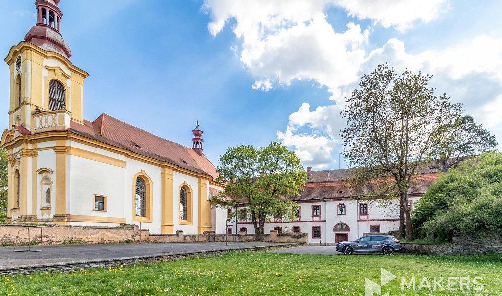 Prodej ubytovacího objektu 2 100 m², Manětín – náhled fotky 5