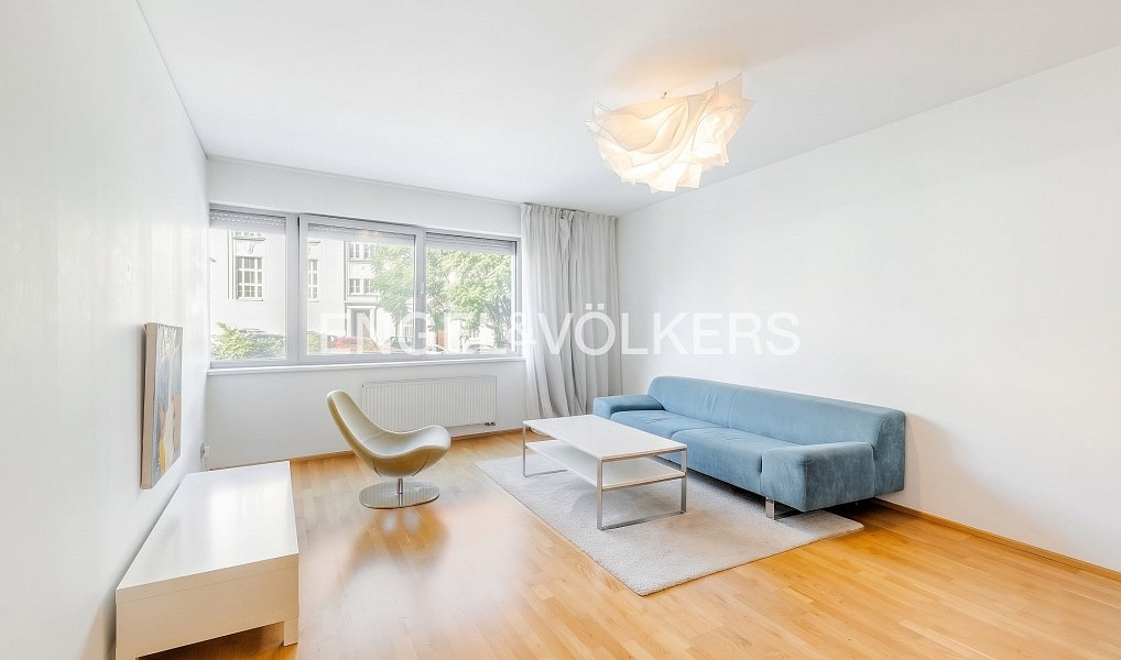 Pronájem kanceláře 80 m², Praha – náhled fotky 2
