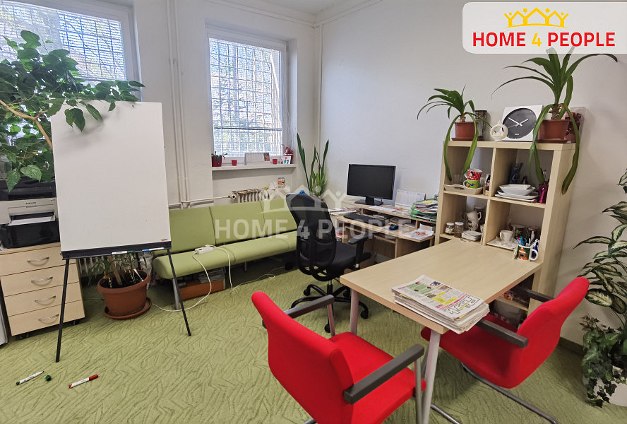 Pronájem obchodních prostor 42 m² – fotografie 3