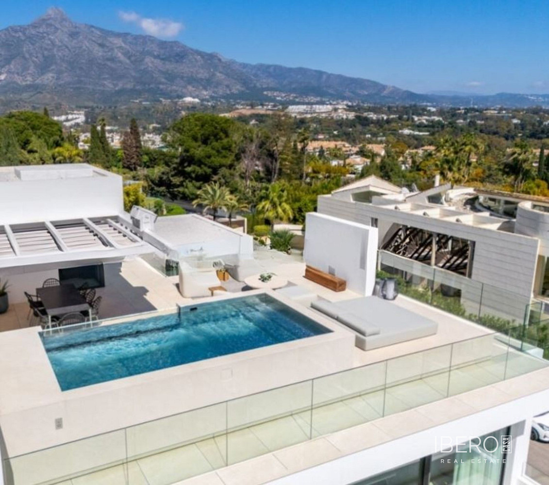 Prodej domu 415 m² s pozemkem 703 m², Nueva Andalucía