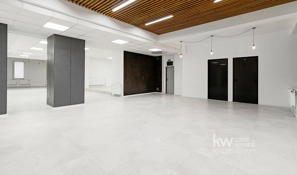 Pronájem obchodních prostor 1 073 m², Tábor – náhled fotky 6