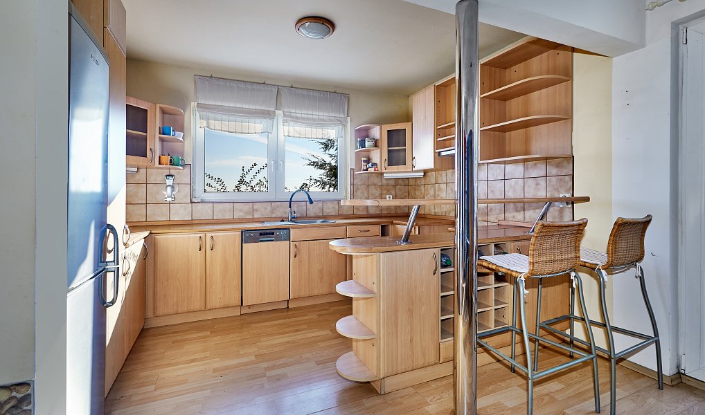 Prodej domu 237 m² s pozemkem 1 094 m², Černé Voděrady – náhled fotky 14