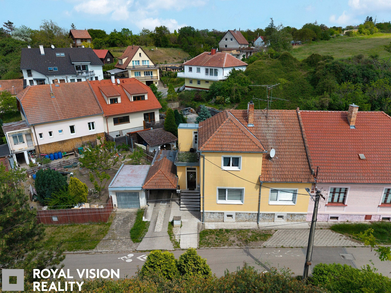 Prodej domu 130 m² s pozemkem 887 m² – fotografie 2