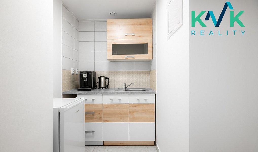 Prodej kanceláře 92 m², Karlovy Vary – náhled fotky 14