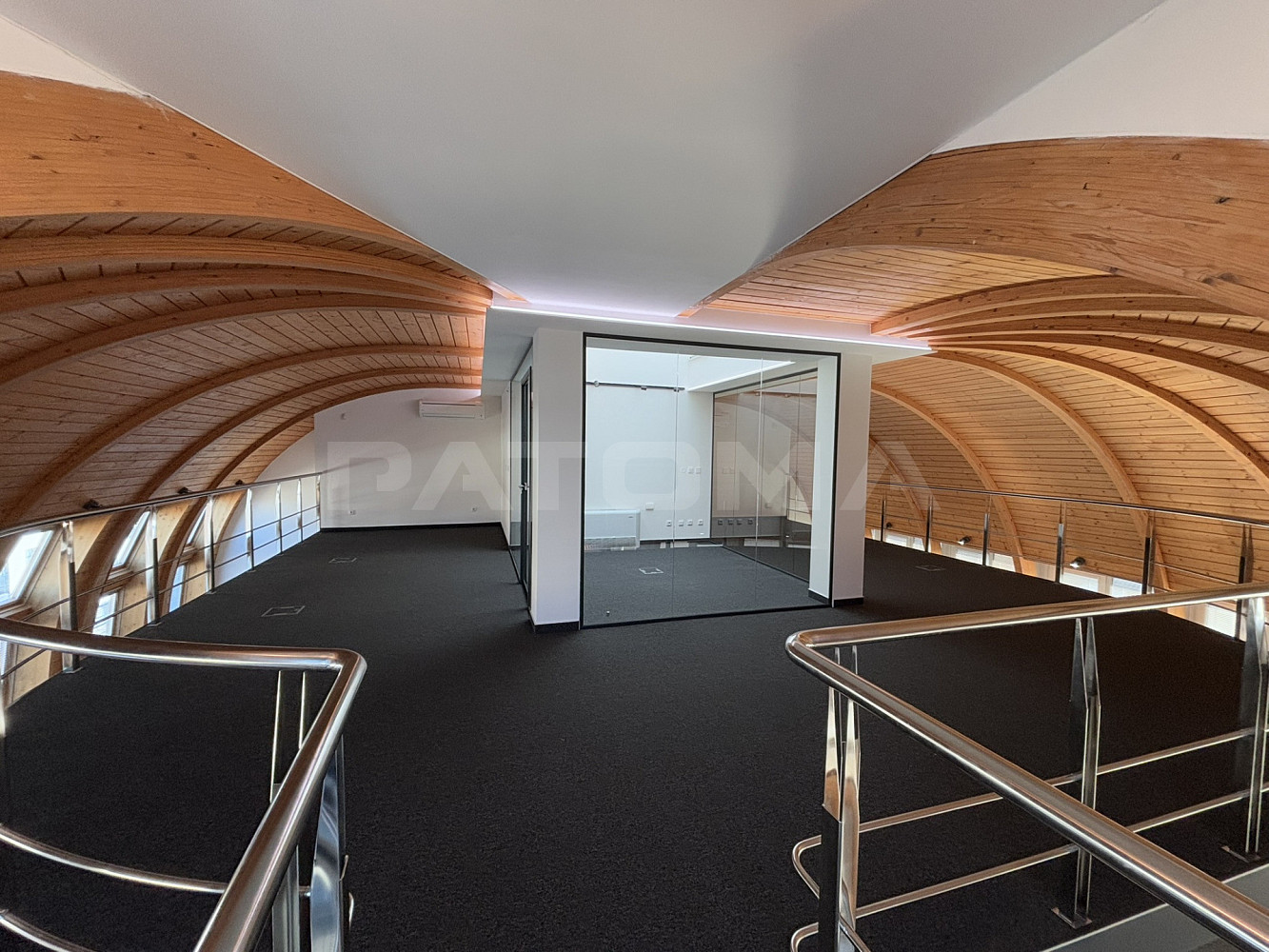 Pronájem kancelářských prostor 265 m² s terasou, Praze 8 - Libeň, ul. Na Žertvách – pohled 5