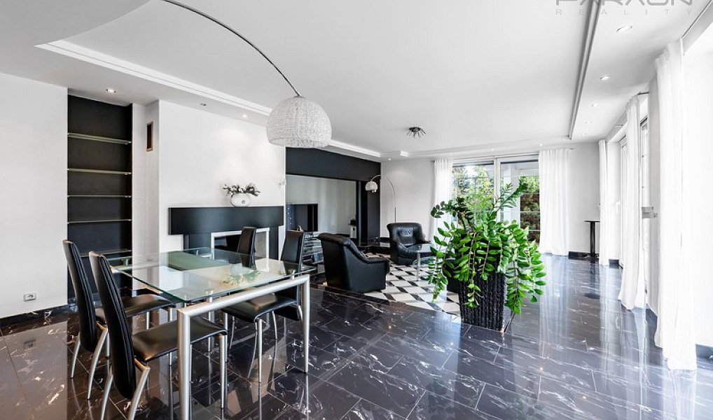 Prodej domu 454 m² s pozemkem 1 837 m², Dolní Břežany – náhled fotky 9