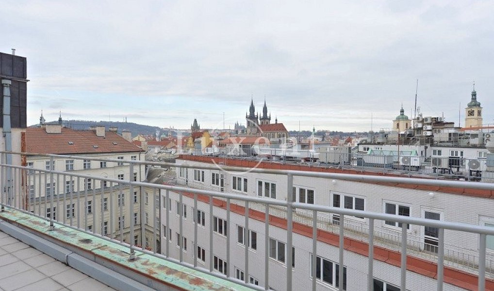 Pronájem kanceláře 194 m², Praha – náhled fotky 4