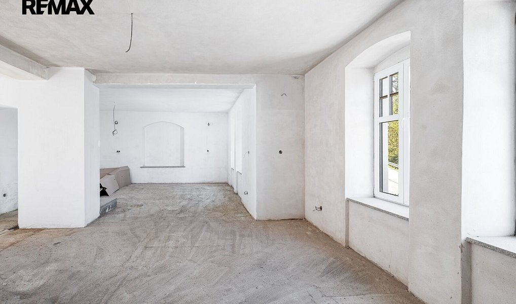 Prodej domu 550 m² s pozemkem 1 119 m², Volyně – náhled fotky 11
