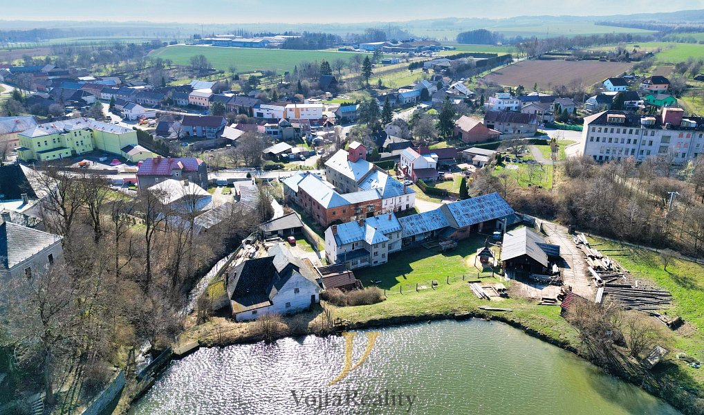 Prodej výrobních prostor 1 544 m², Tršice – náhled fotky 10
