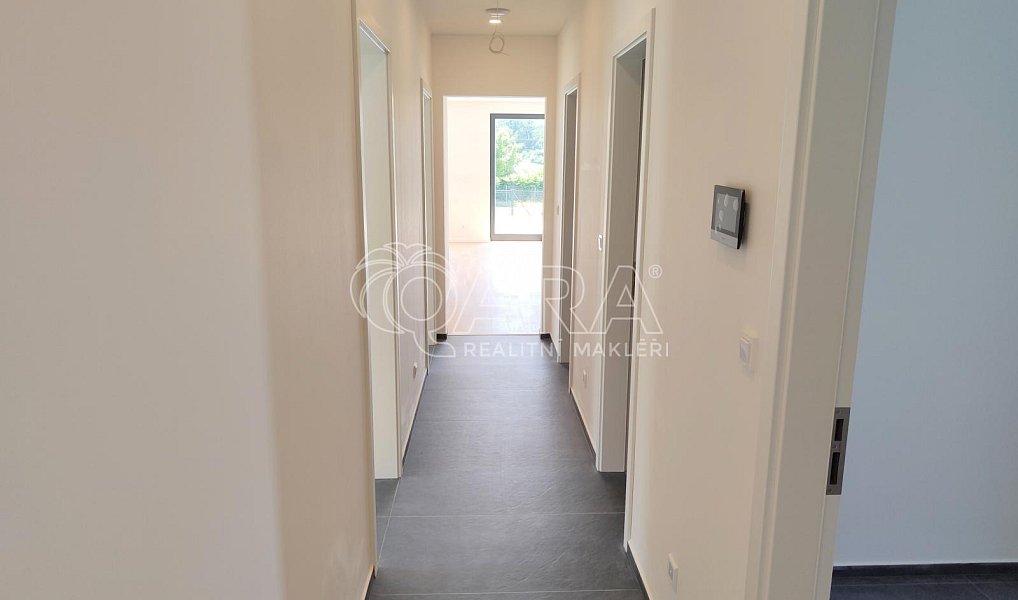 Pronájem bytu 4+kk 106 m², Vysoký Újezd – náhled fotky 14