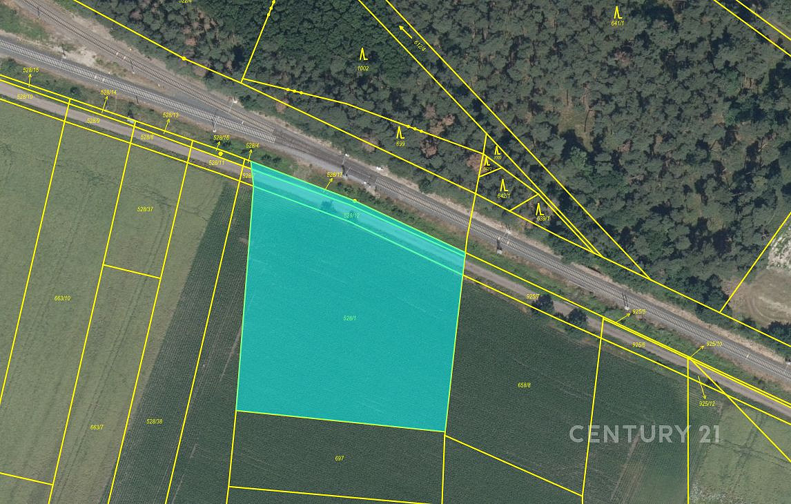 Prodej pole 5 906 m²