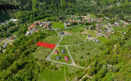 Prodej stavebního pozemku 2 194 m², Kyselka, okres Karlovy Vary