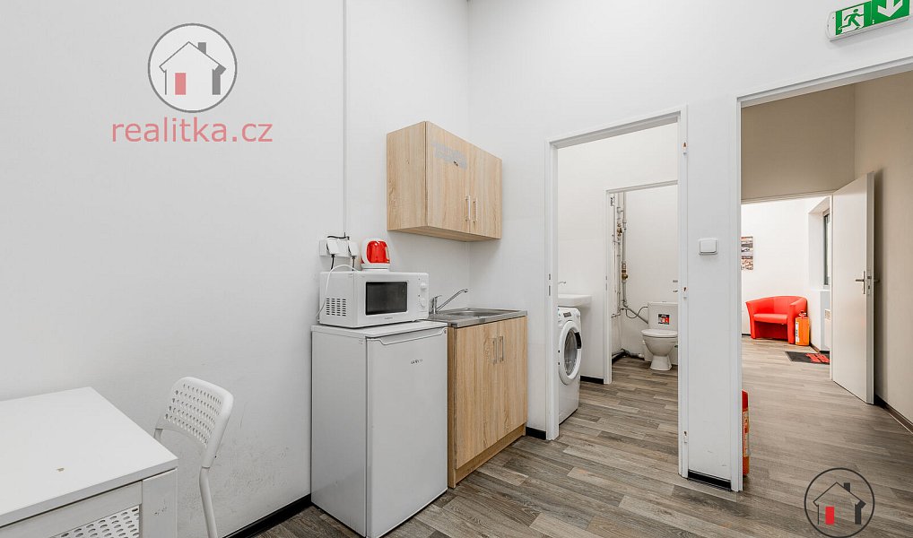 Prodej obchodních prostor 173 m², Praha – náhled fotky 11