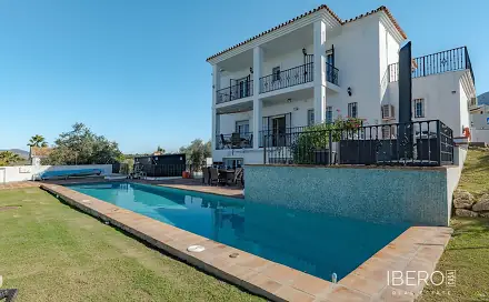 Prodej domu 377 m² s pozemkem 824 m², Alhaurín el Grande, Španělsko