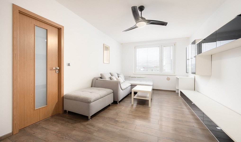 Pronájem bytu 3+1 80 m², Praha – náhled fotky 10