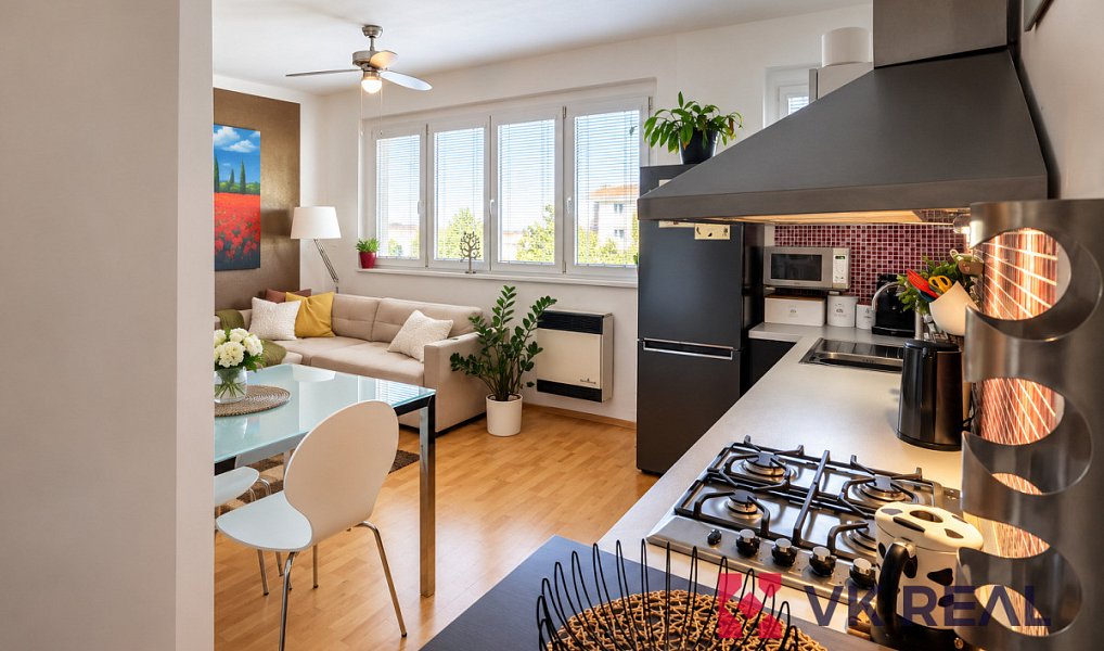 Prodej bytu 2+kk 42 m², Praha – náhled fotky 3