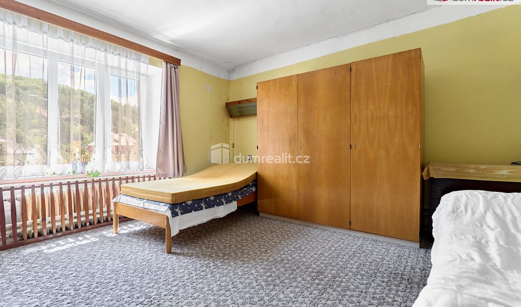 Prodej domu 260 m² s pozemkem 368 m², Žlutice – náhled fotky 8