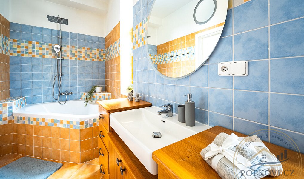 Prodej bytu 3+1 98 m², Milovice – náhled fotky 17