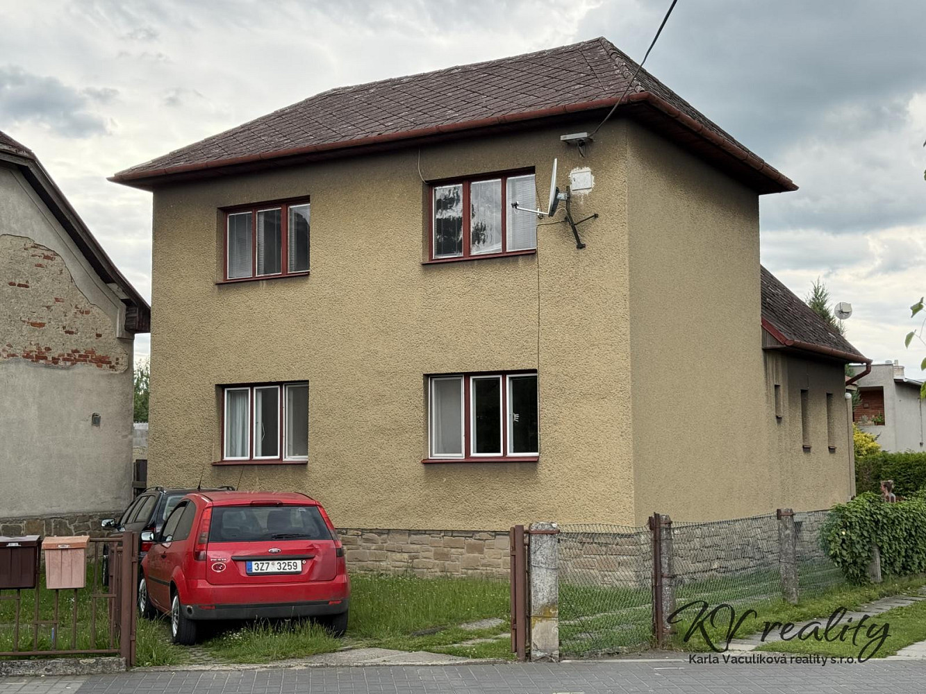 Prodej domu 1 258 m² s pozemkem 1 258 m² — photo 2