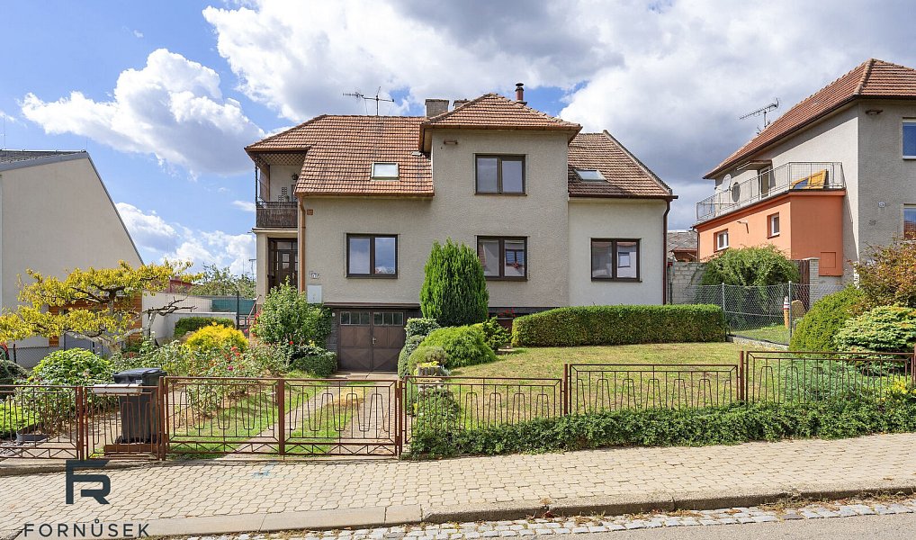 Prodej domu 229 m² s pozemkem 579 m², Uherský Brod – náhled fotky 22